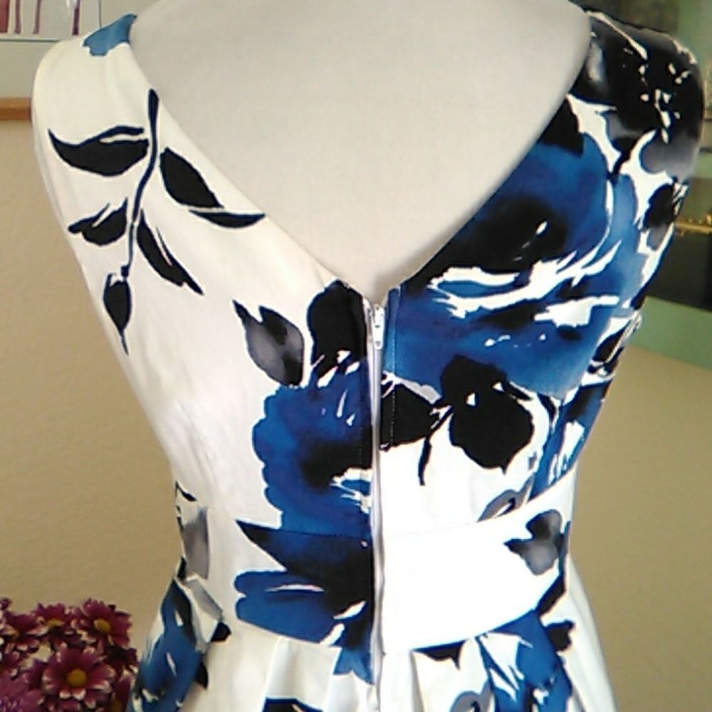 Corey P Wrap Front Dress - Picture 7 of 11